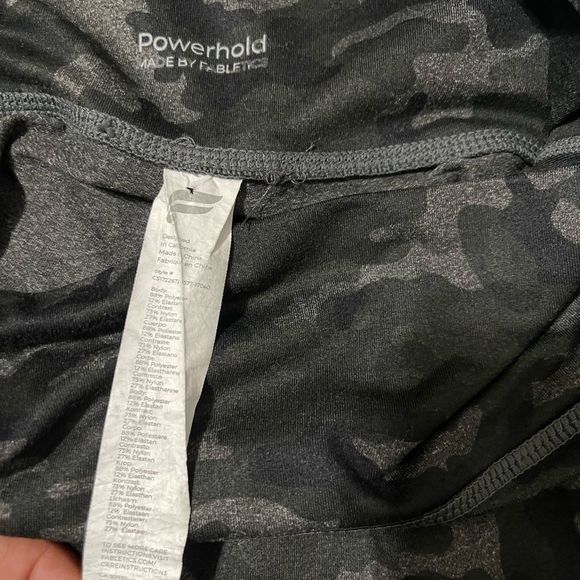 Fabletics Powerhold Athletic Leggings Green Camo Pull On Legging Pant - Picture 4 of 10